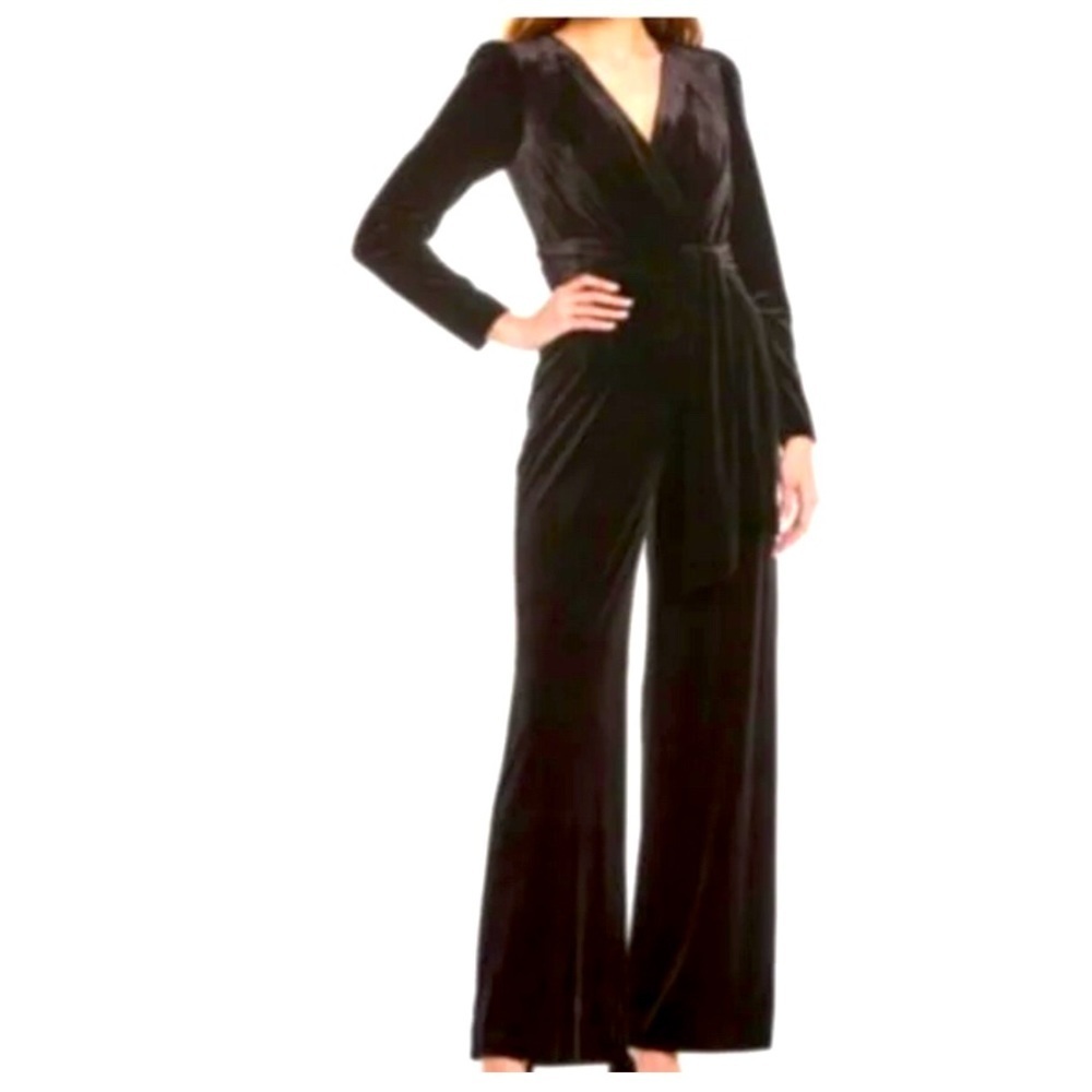 Antonio Melanie Black Velvet Long Sleeve Miranda Jumpsuit Size 0
